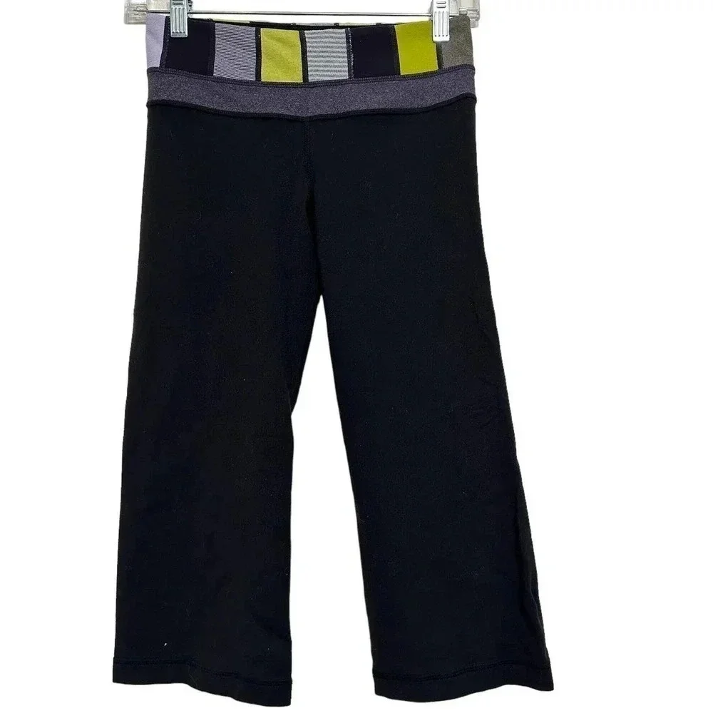 Lululemon women’s Gather And Crow Crop II leggings.size 4
